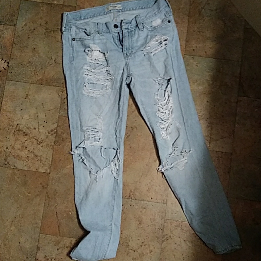 Abercrombie destroyed jeans